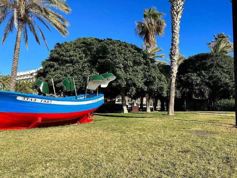 Acogedor Piso Cerca De La Playa Apartman Salou Spanyolország