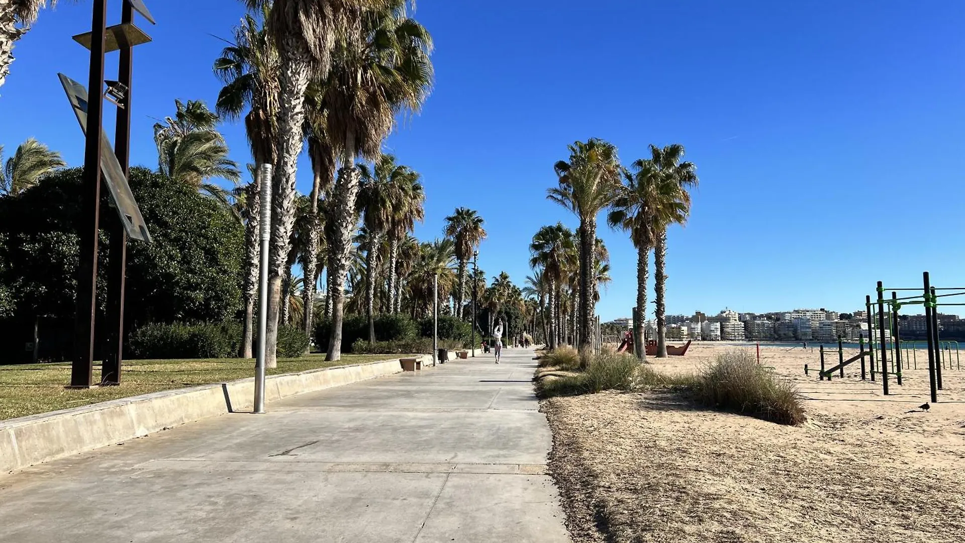 Acogedor Piso Cerca De La Playa Apartman Salou Spanyolország